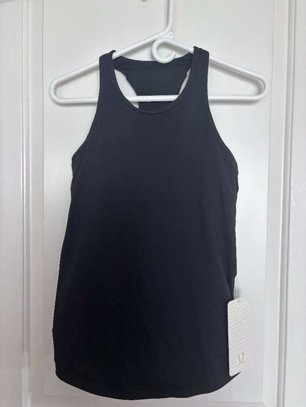 NWT Lululemon Women's Size 8 Black Final Lap Tank Top